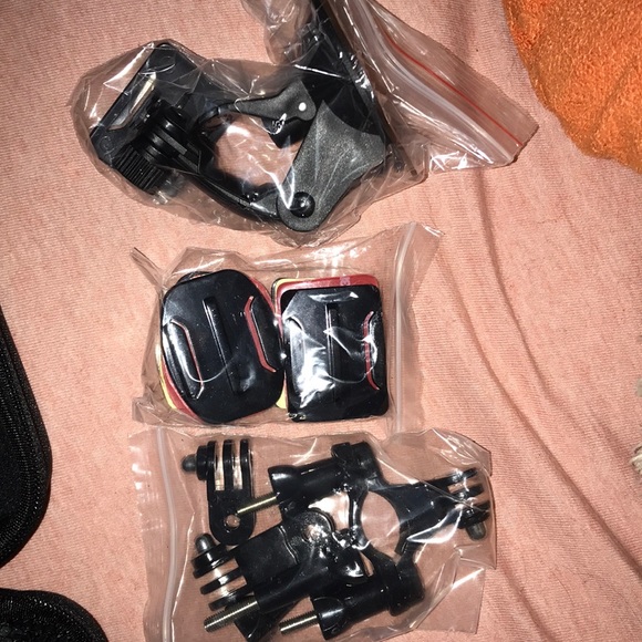 GoPro camera pieces - Picture 2 of 3